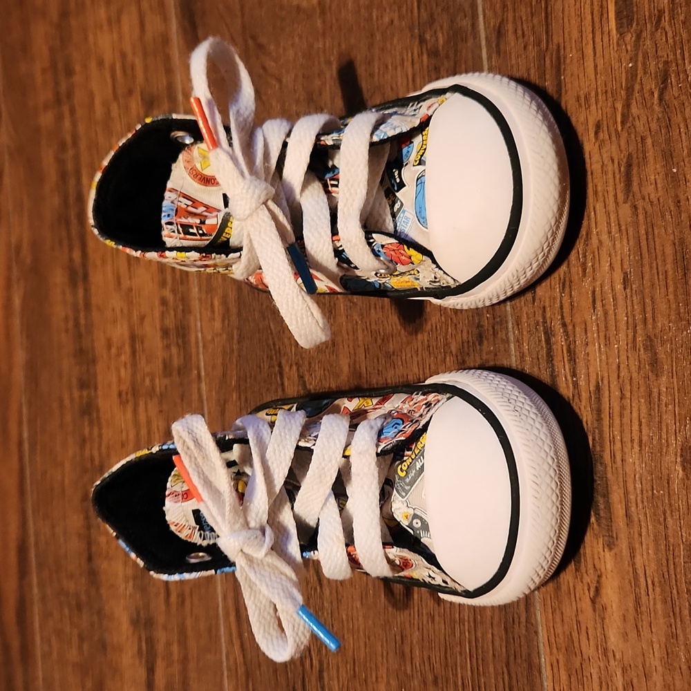 Kids Converse - Picture 8 of 9